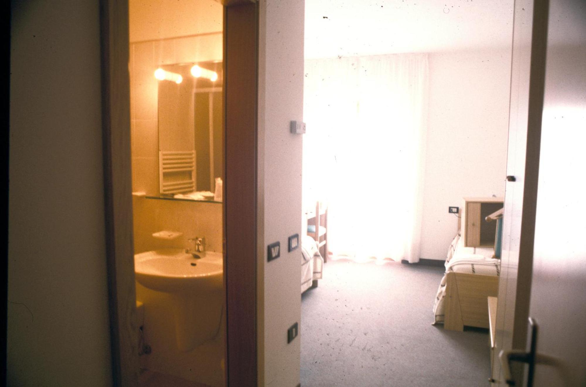 Hotel Cristina Tenno Kültér fotó